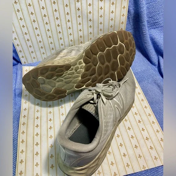 Women’s New Balance Gray Athletic Shoes - Picture 6 of 7